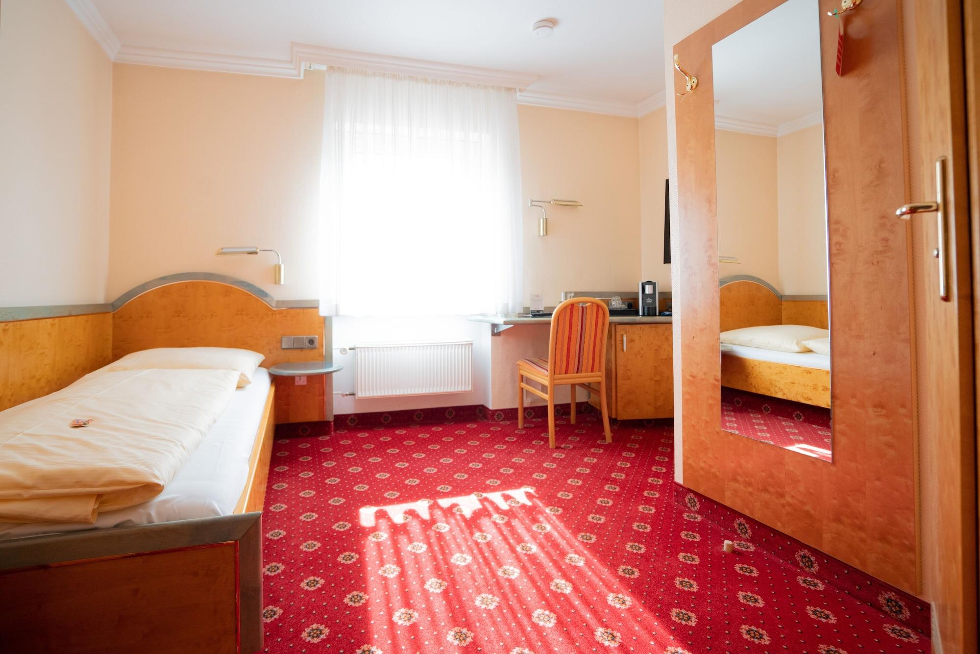 Hotel Adler - Paulas Alb Ehingen  Exterior photo