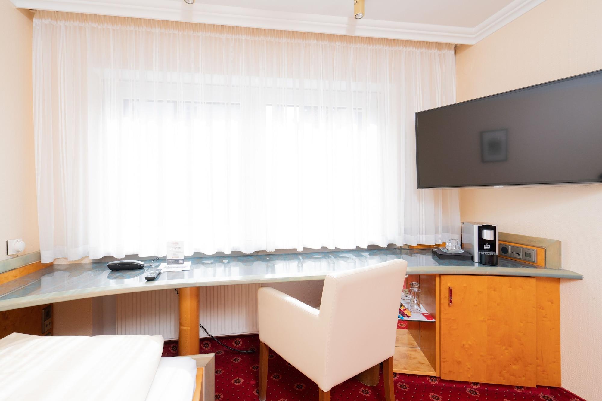 Hotel Adler - Paulas Alb Ehingen  Exterior photo