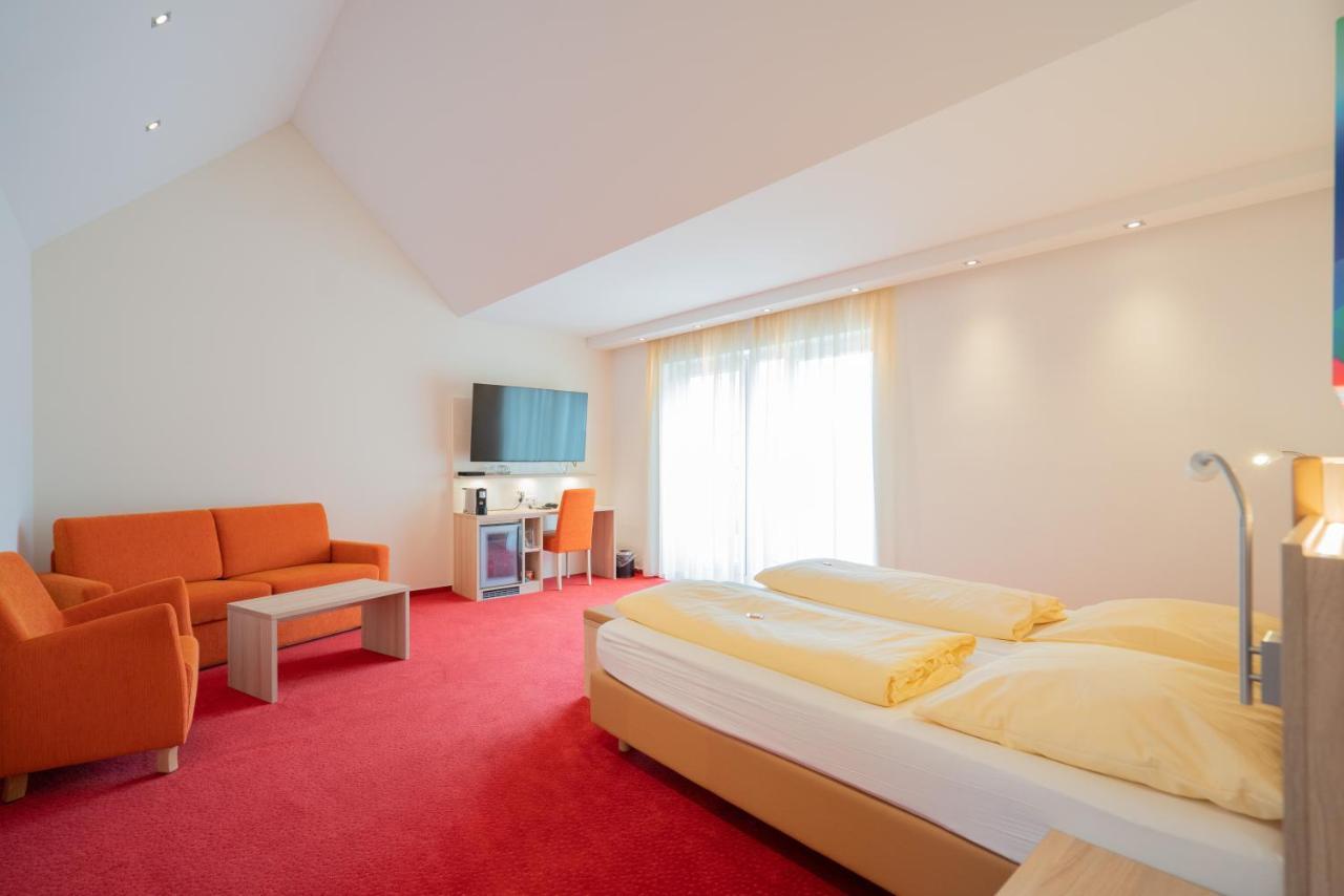 Hotel Adler - Paulas Alb Ehingen  Exterior photo