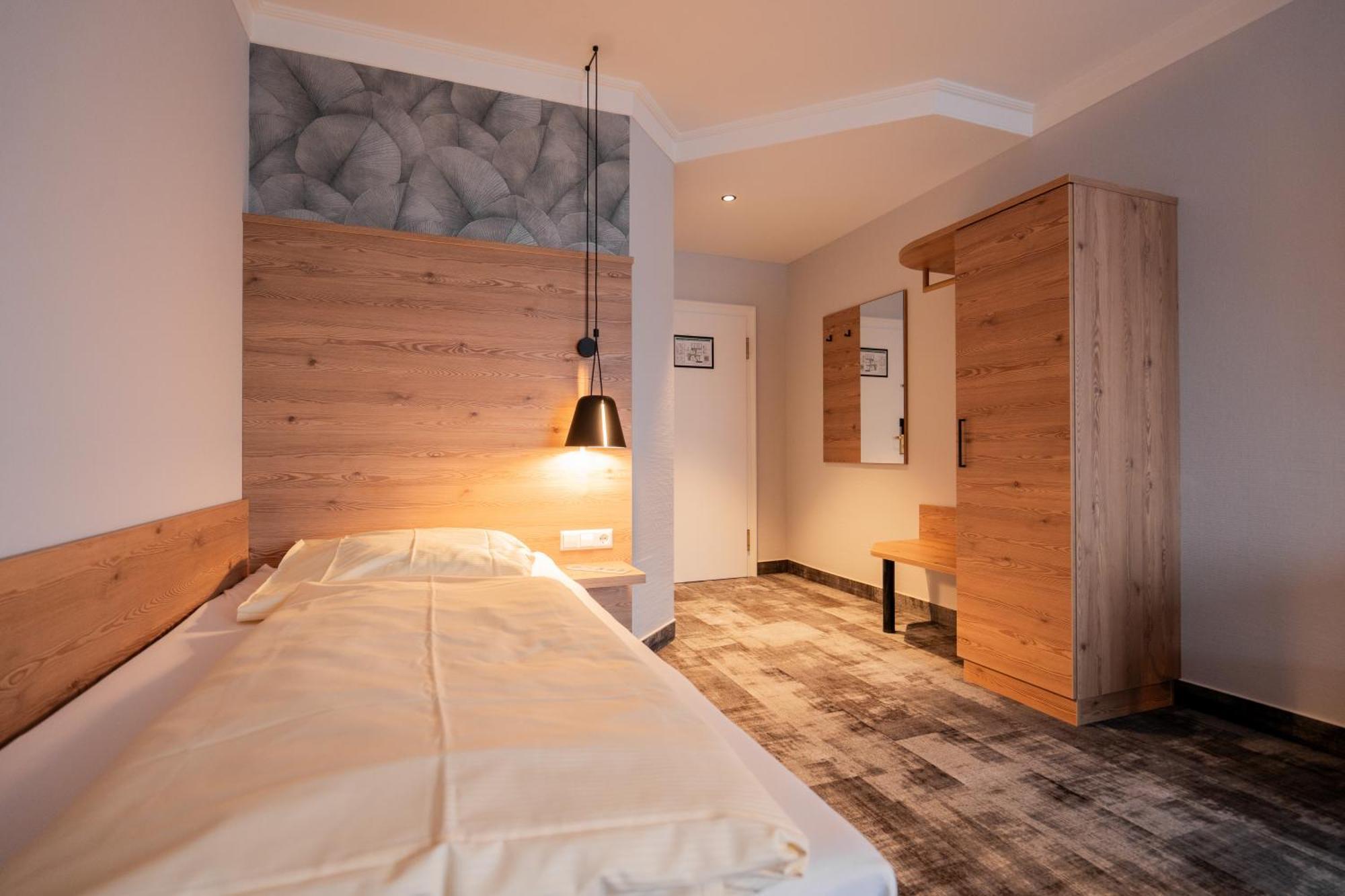 Hotel Adler - Paulas Alb Ehingen  Room photo