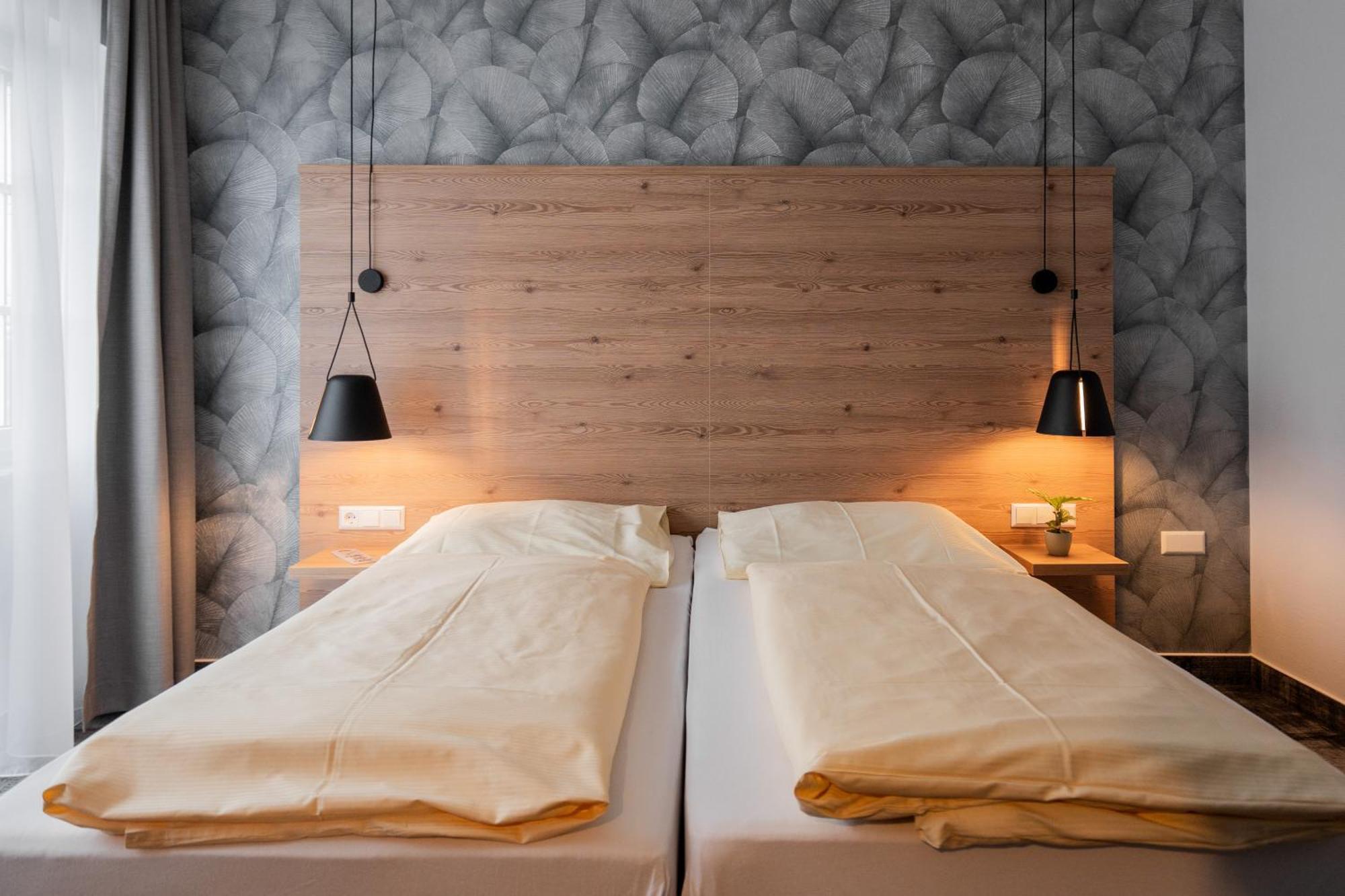 Hotel Adler - Paulas Alb Ehingen  Room photo